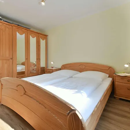 Moenchgut 3 בינץ